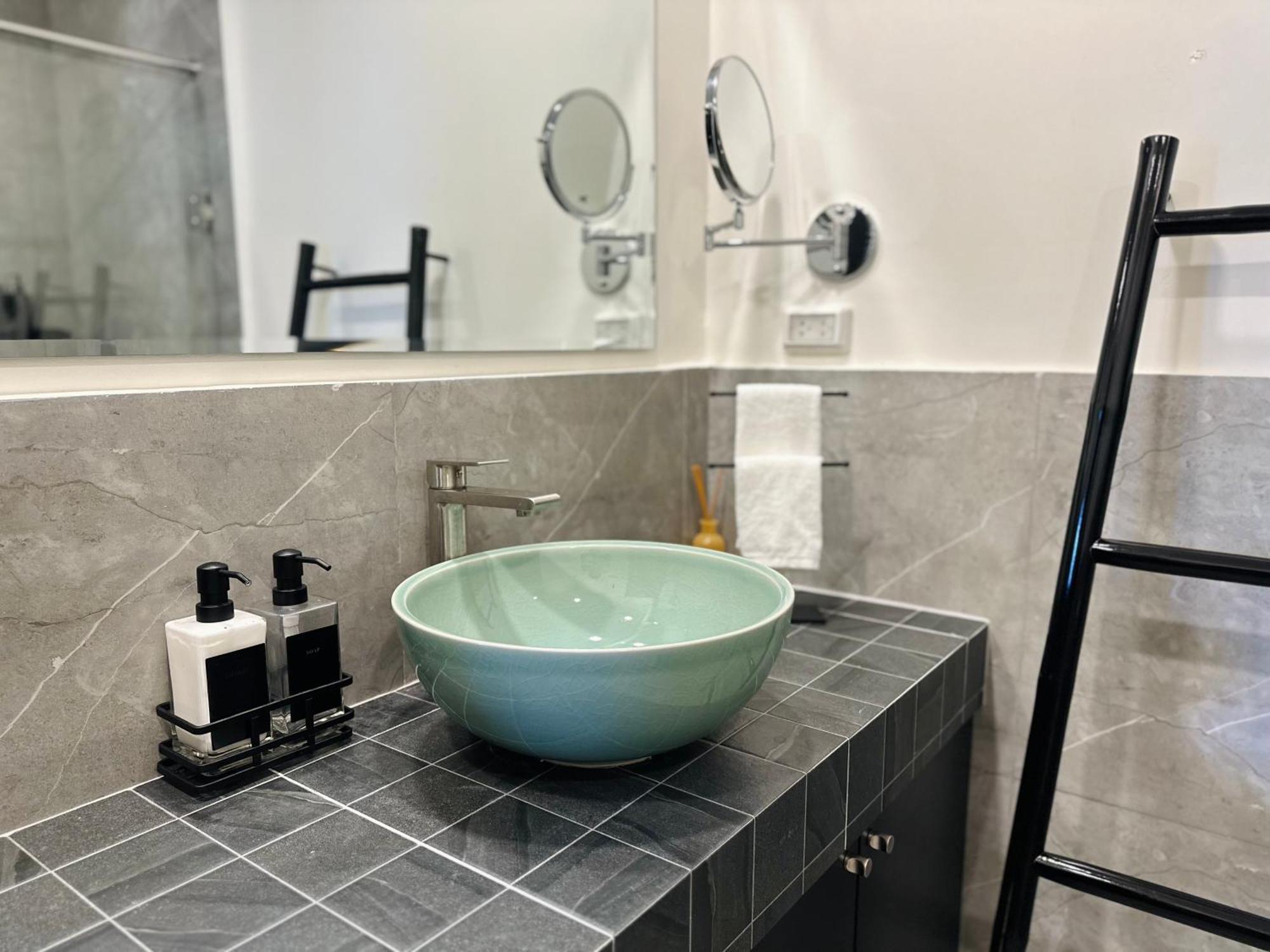 Gloria'S Home Bãi biển Kamala Ngoại thất bức ảnh